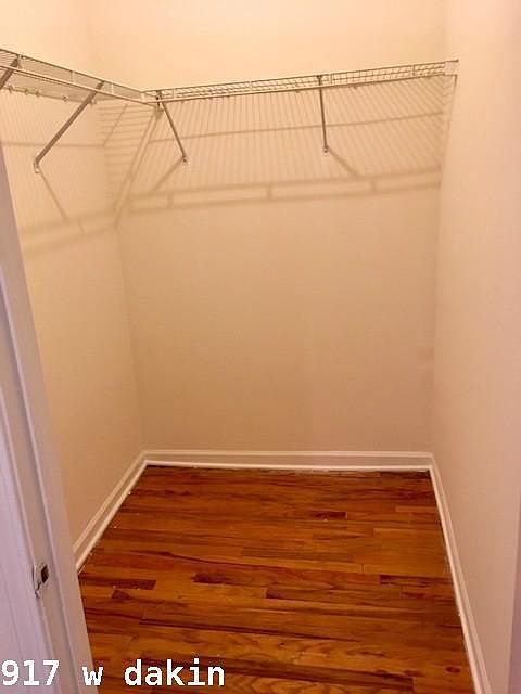 1st image of 917 W Dakin St #1726