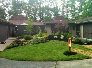 439 Club Cir, Daniels, WV 25832