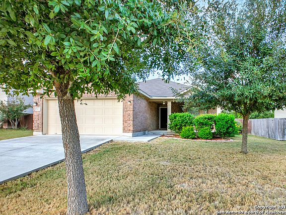 2nd image of 611 Kingbird Pl