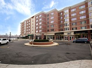 3303 City Pl, Edgewater, NJ