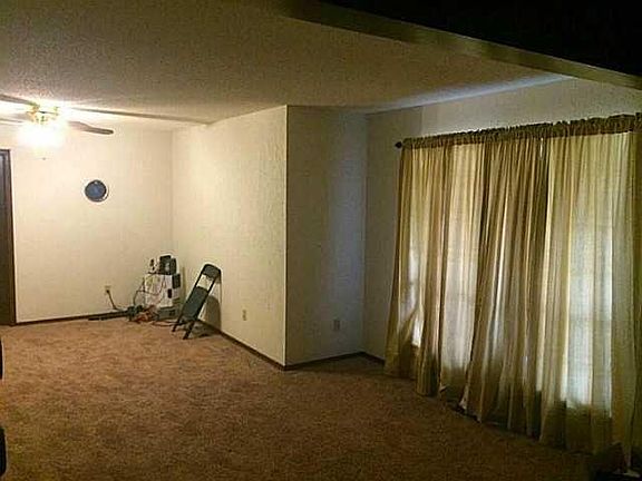 2nd image of 11505 N Miller Ave