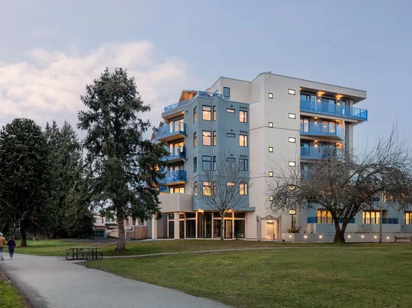 33160 Plaxton Cres #308, Abbotsford, BC V2S 0N6
