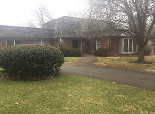 2825 Burrwood Dr, Springfield, OH 45503