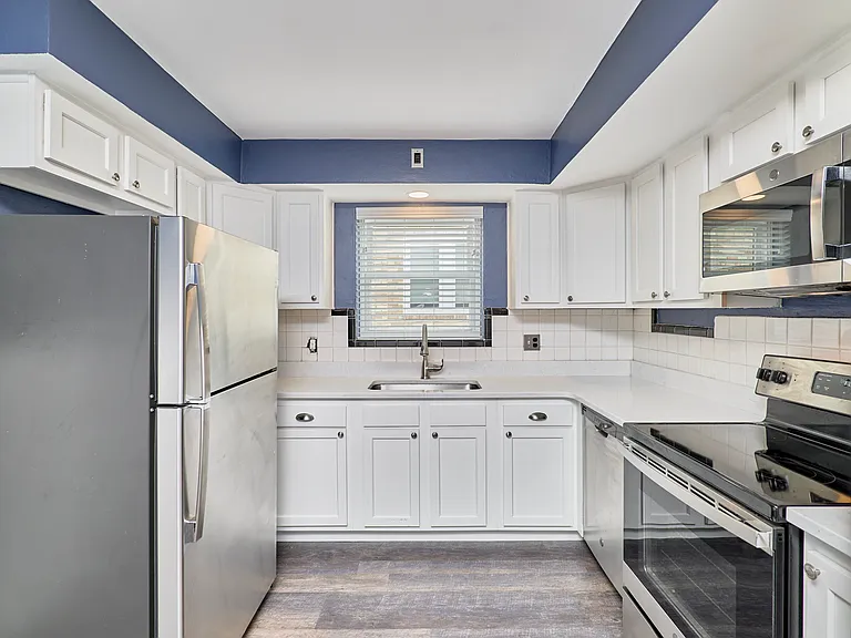 6238 Loran Ave — Photo 5