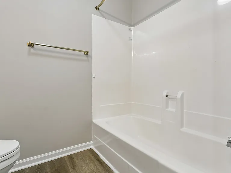 4 Delmont Ct — Photo 32