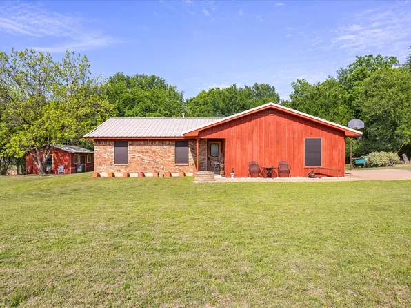 607 E Elm St, Glen Rose, TX 76043