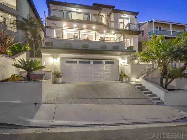 876 Armada Ter, San Diego, CA 92106