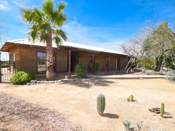27125 S Bullard Dr, Congress, AZ 85332