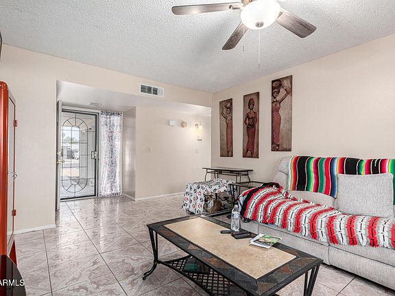 4th image of 1465 E EMERALD Avenue