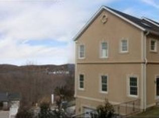 742 Linda Ave, Thornwood, NY 10594