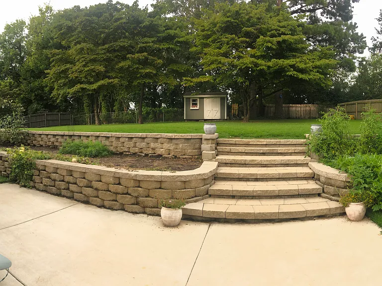 1738 E Churchill Downs Rd — Photo 17