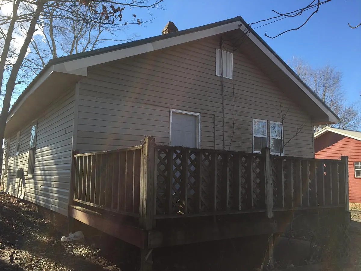 2 bed, 1300 sqft, $1,275 — Photo 3