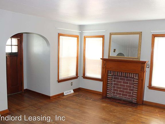 2nd image of 2809 N Jefferson Blvd