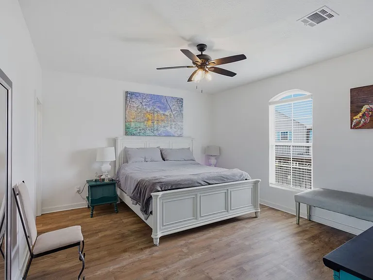 7238 Pirates Cove Ln — Photo 10