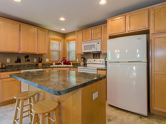 2nd image of 1303 Birch Dr