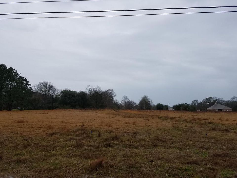 2nd image of 3220 Verot School Rd