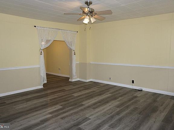 3rd image of 200 N Hartman St