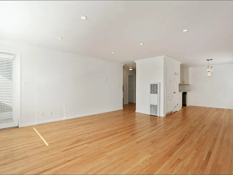 311 Lester — Photo 7