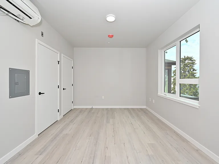 Clara Apartments — Photo 97
