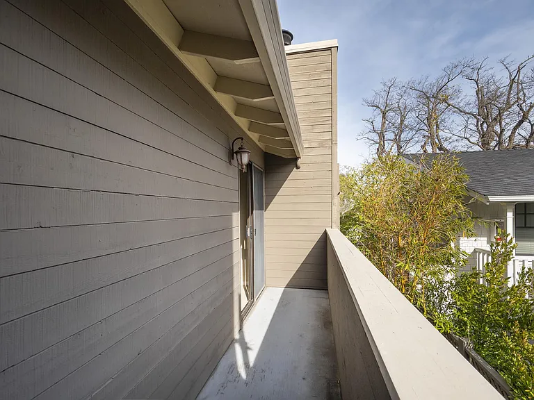 16 Lorton Ave #5 — Photo 16