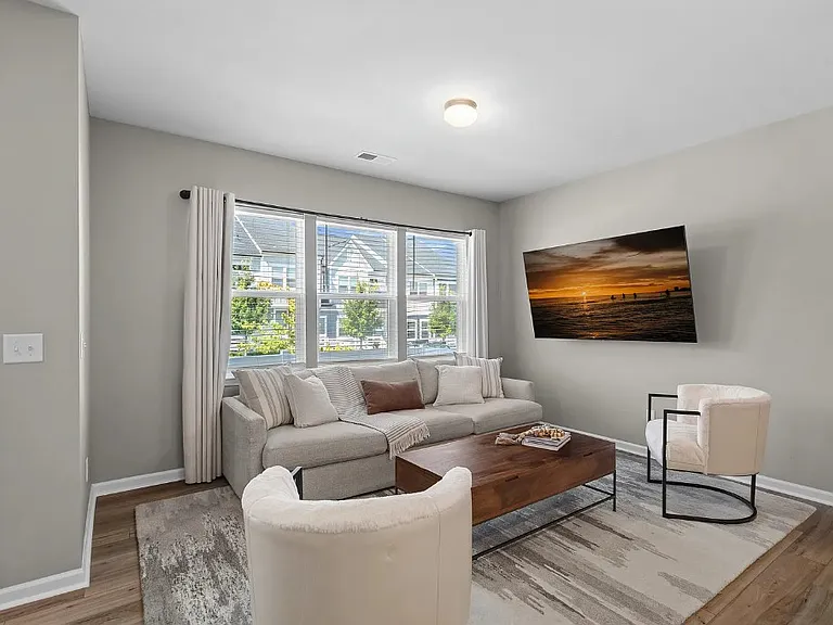 118 Berkeley Ave #D — Photo 8