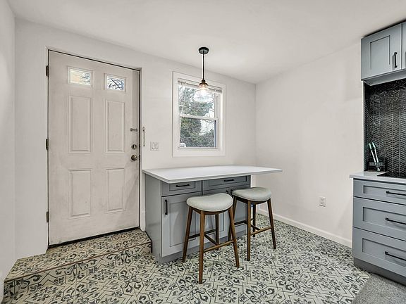 5th image of 84 Neptune Ave #1-B