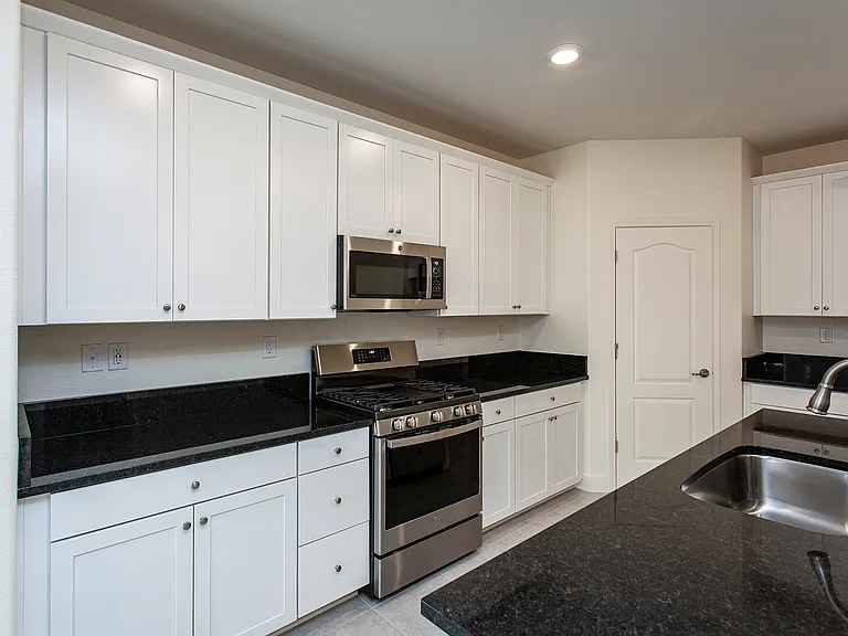 1260 Grey Owl Dr — Photo 6