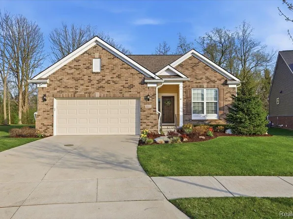 3031 Sumerlyn Ct, Auburn Hills, MI 48326