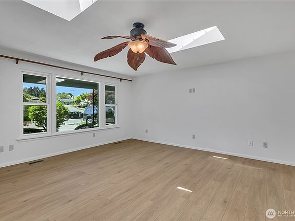 5th image of 21306 109th Avenue SE