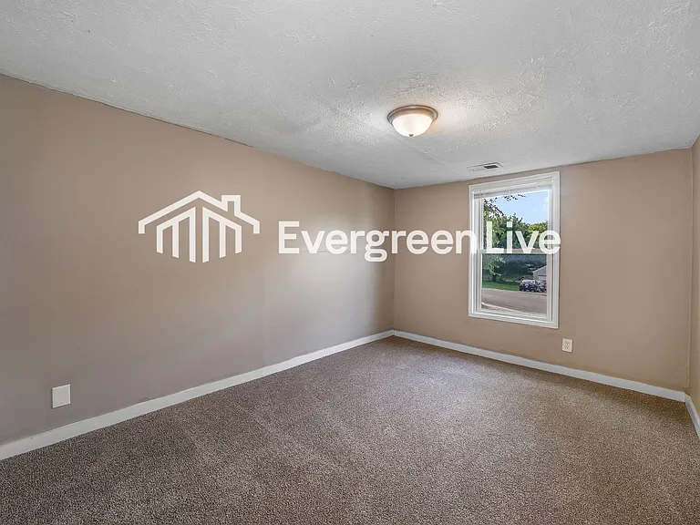 8833 Grant St — Photo 15