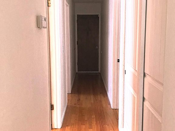 5th image of 2277 Maywood Ave