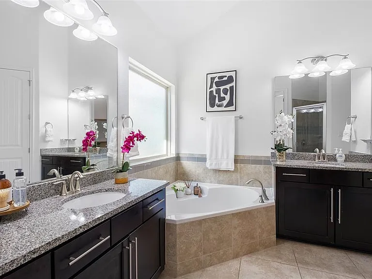15201 Joseph Dr — Photo 21