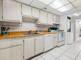 Fairview Villas Condo, Palm Springs, FL 33406