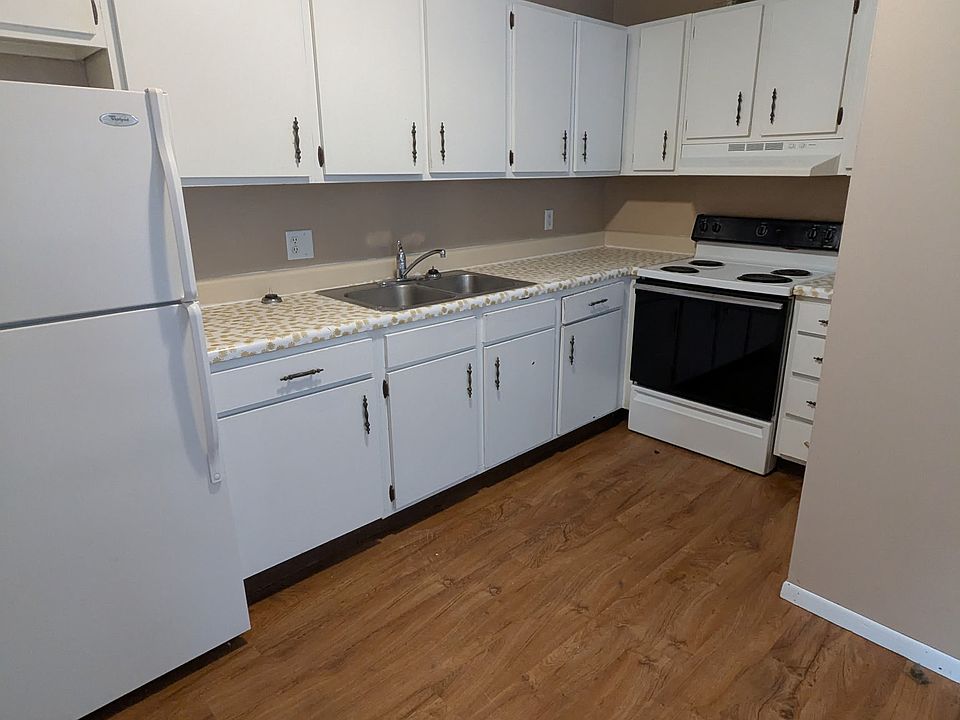 1st image of 1310 E North St #29