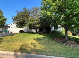 1421 Northridge Dr, Hudson, WI 54016