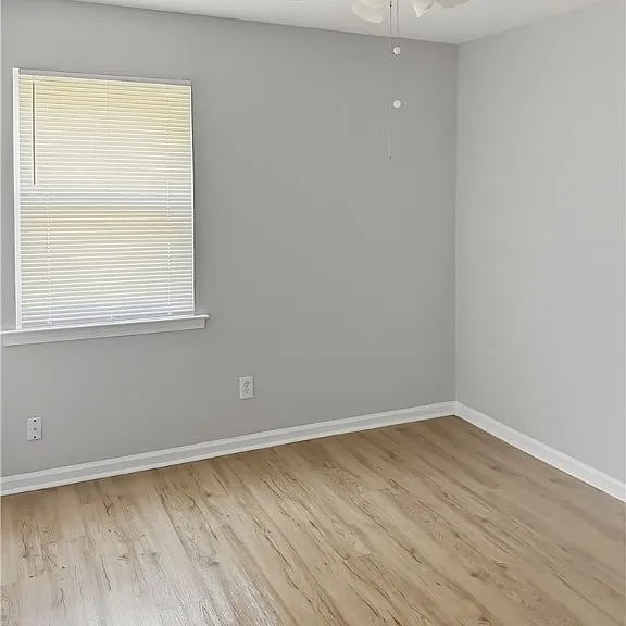 135 Hunt Club Ct — Photo 6