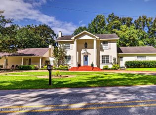 5817 Shore Dr, Ocean Springs, MS 39564