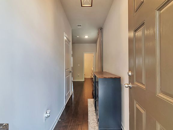 3rd image of 1536 Bassett St