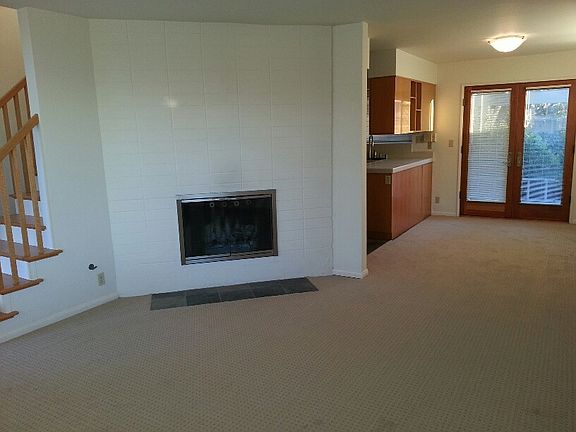 Living room/fireplace