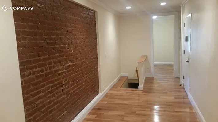 Rented by Blue Sky Management NY Inc | media 22