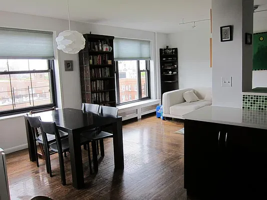 Sold by Real Direct | media 17