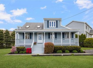 2 Major Arnold Rd, Narragansett, RI 02882