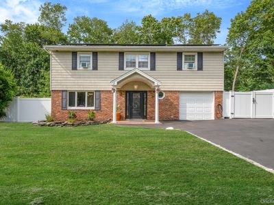 5 Montrose Lane, East Northport, NY, 11731