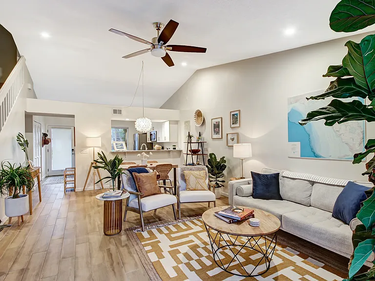 660 Aquatic Dr — Photo 44