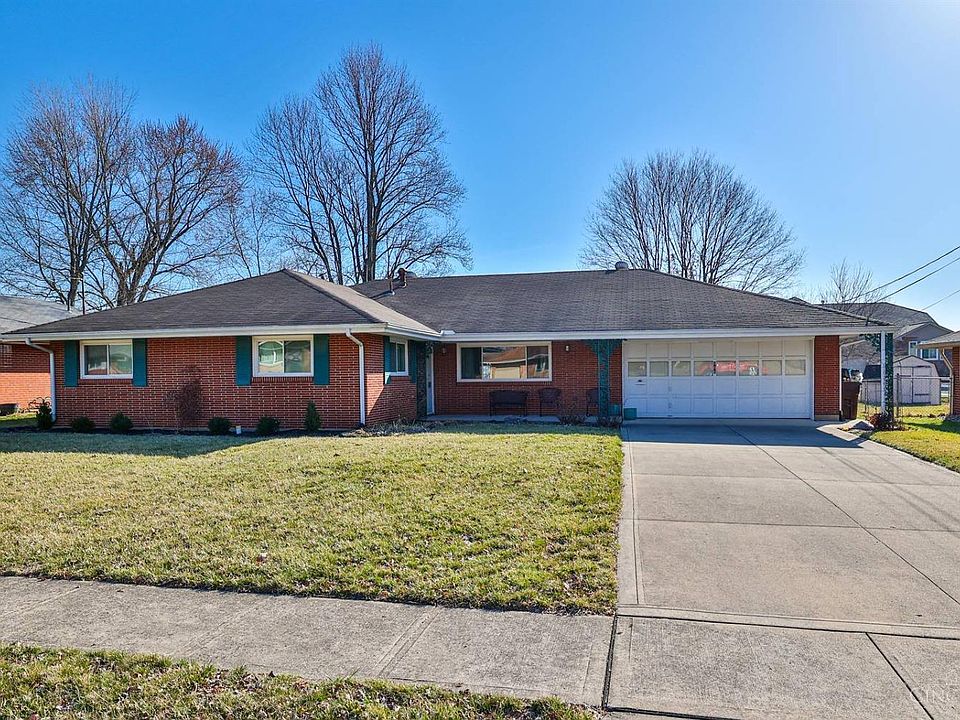 1st image of 906 Birchwood Dr