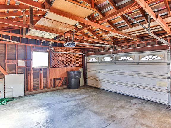 Oversize 2 car garage