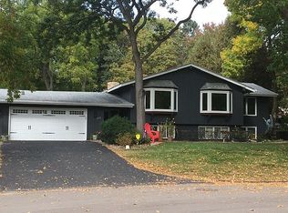 5672 Cherry Hill Rd, Minnetonka, MN 55345
