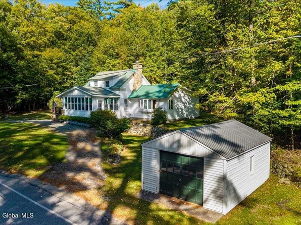 700 Atateka Drive, Chestertown, NY 12817