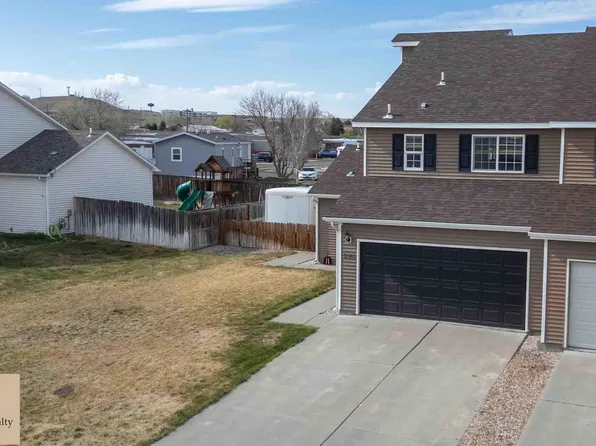 1140 Meadow Ln, Douglas, WY 82633