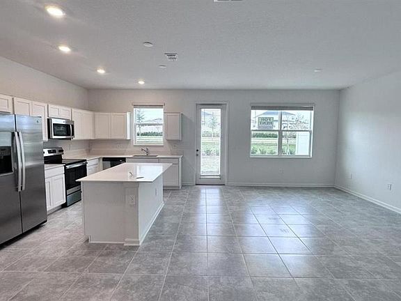 2nd image of 334 BOGEY DRIVE